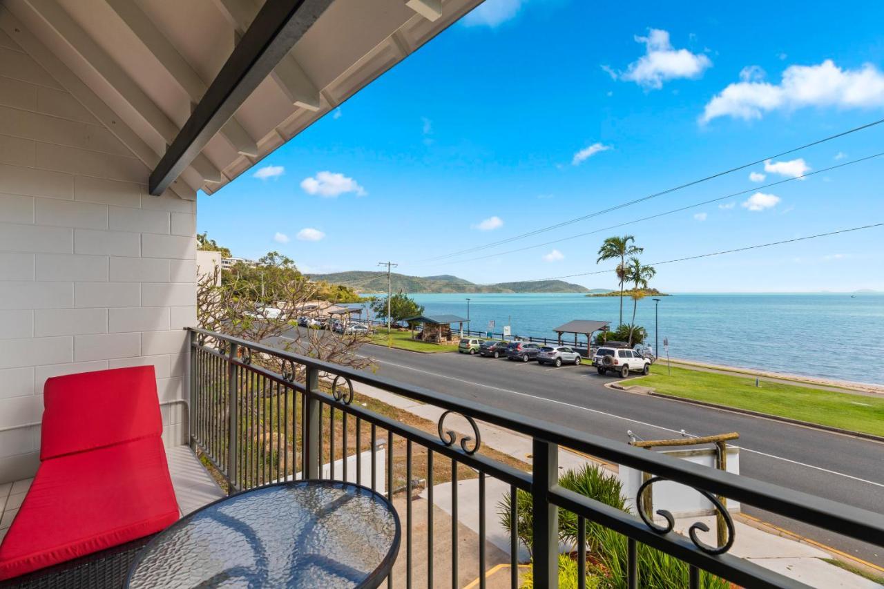 Whitsunday Waterfront Apartments Airlie Beach Exterior photo